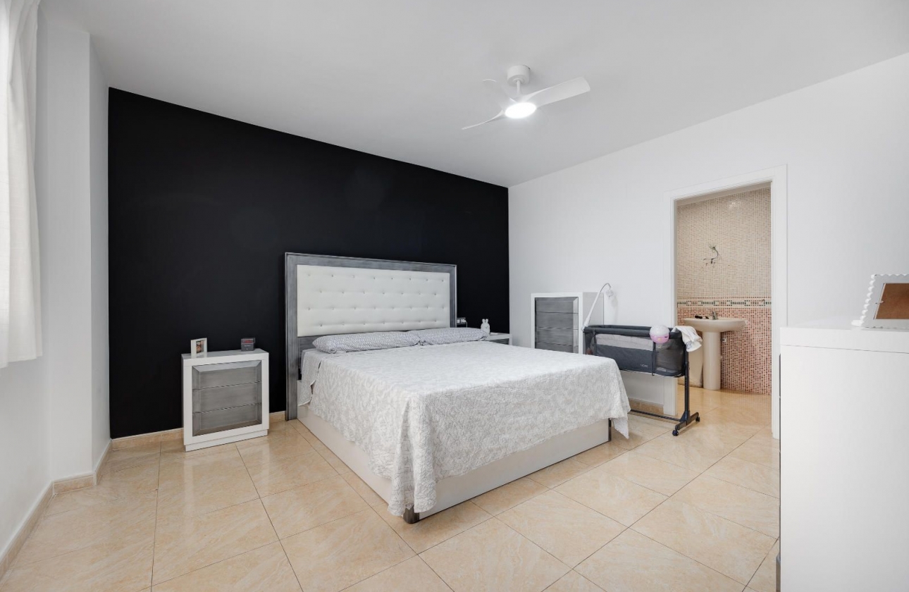 Rynek wtórny - Apartament - Torrevieja - Centro - Muelle Pesquero