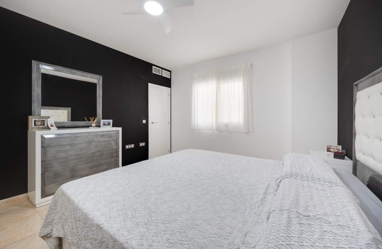 Rynek wtórny - Apartament - Torrevieja - Centro - Muelle Pesquero