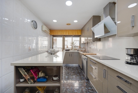 Rynek wtórny - Apartament - Torrevieja - Centro - Muelle Pesquero