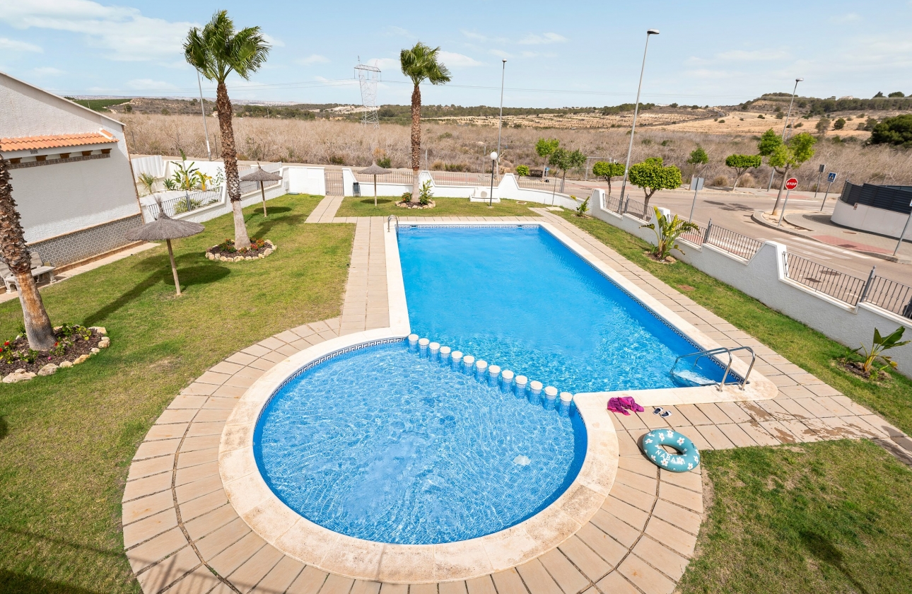 Resale - Townhouse - San Miguel de Salinas