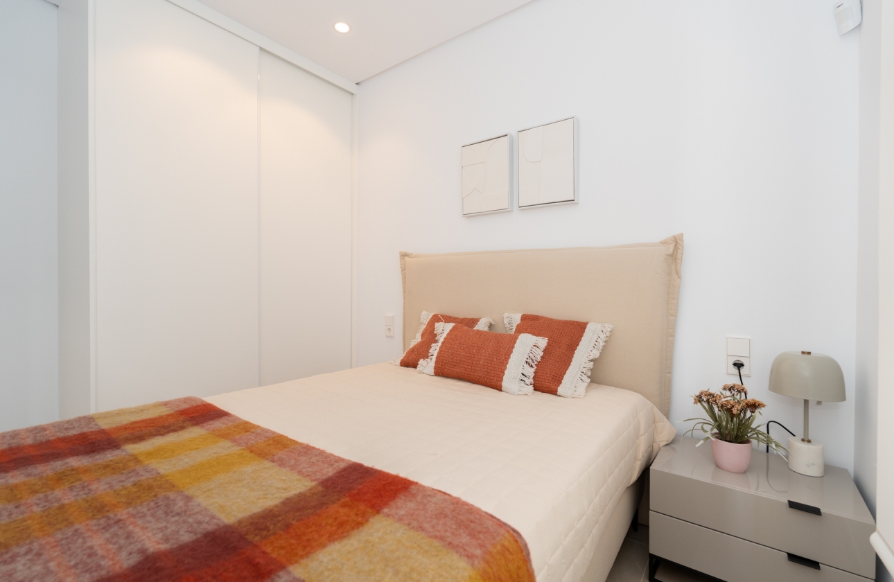 Obra nueva - Adosado - Elche