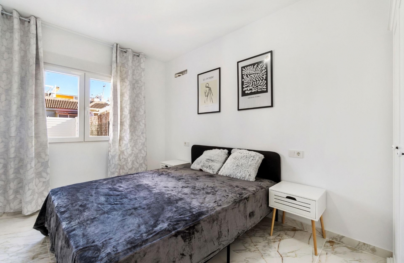 Rynek wtórny - Villa - Torrevieja - El Chaparral