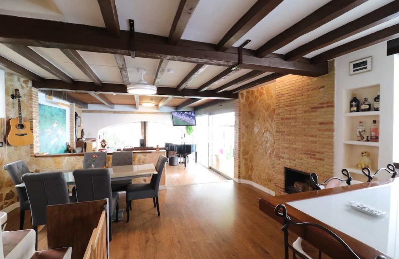 Rynek wtórny - Villa - Orihuela Costa - Montezenia