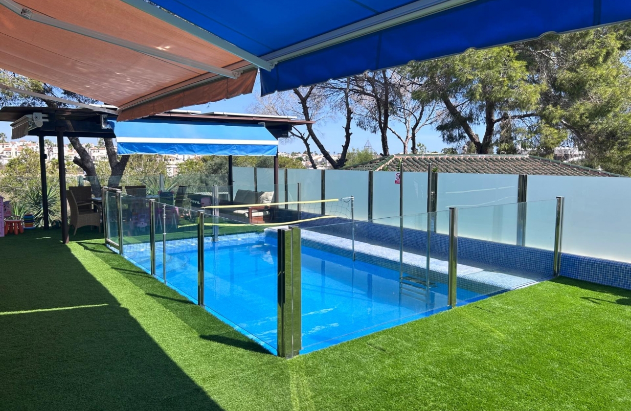 Rynek wtórny - Villa - Orihuela Costa - Montezenia