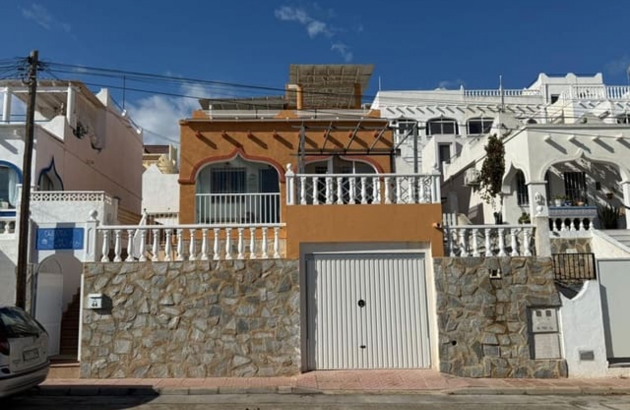 Reventa - Villa - San Miguel de Salinas