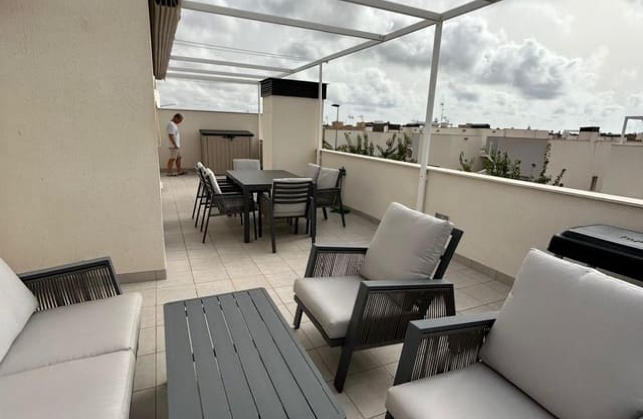 Reventa - Pareado - Santiago de la Ribera