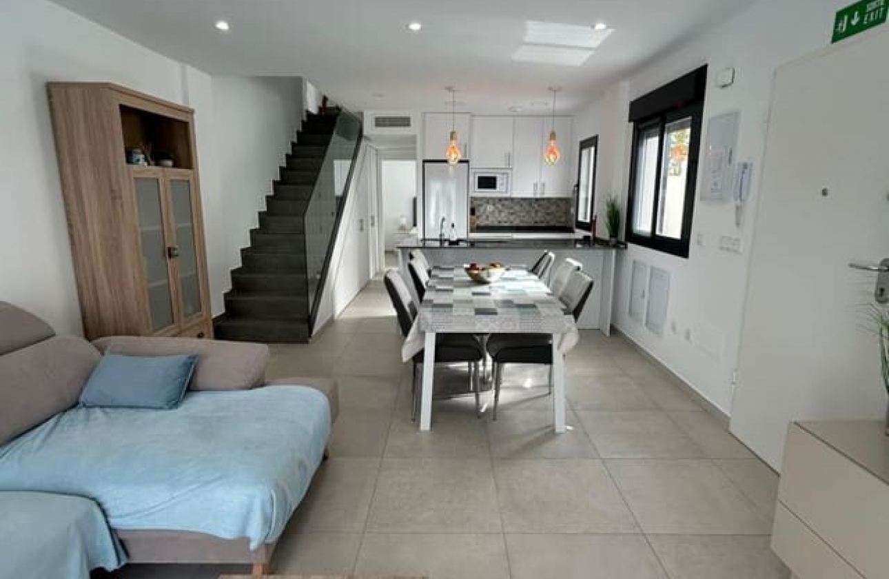 Reventa - Pareado - Santiago de la Ribera