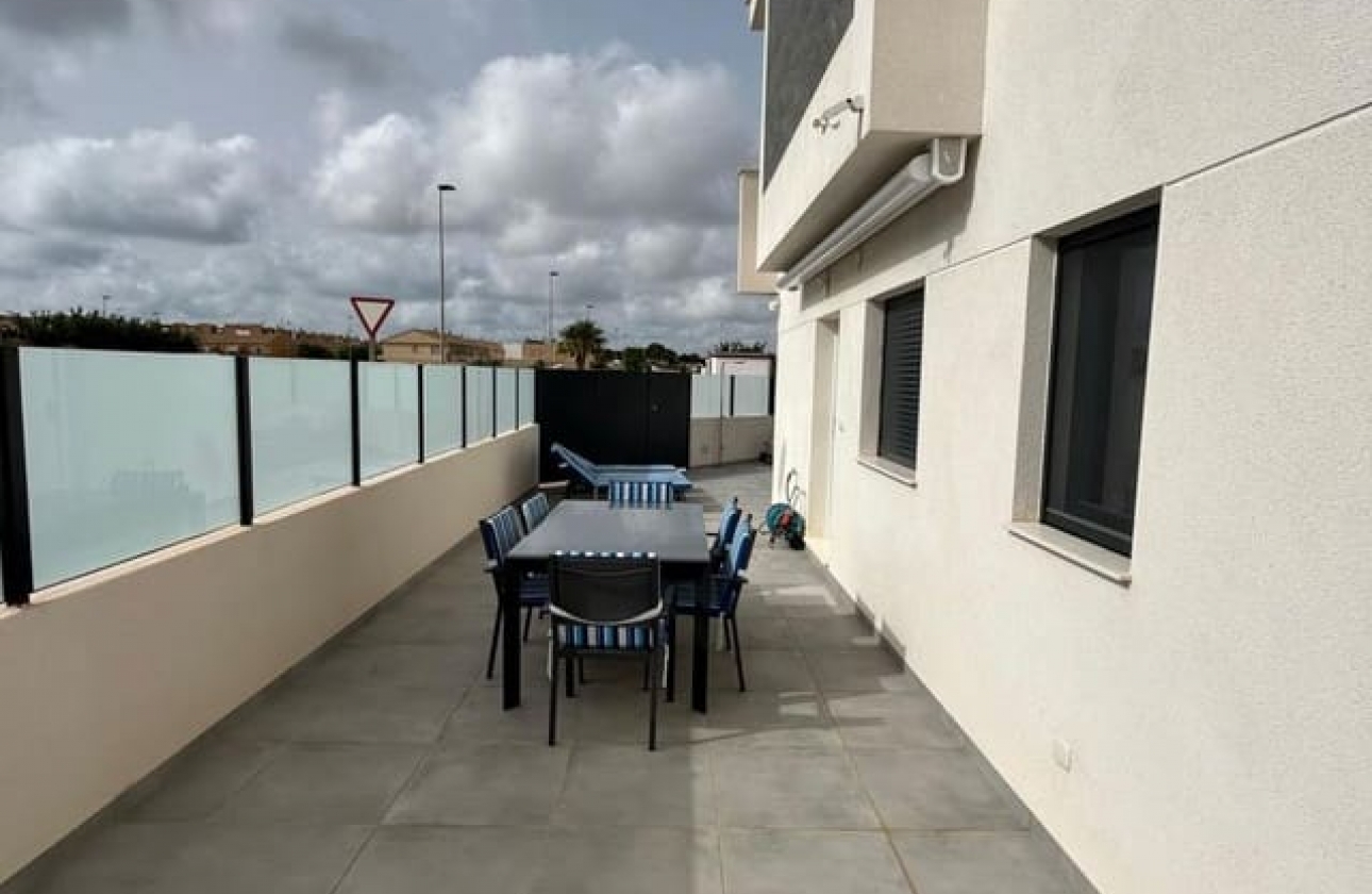 Reventa - Pareado - Santiago de la Ribera