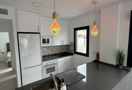 Reventa - Pareado - Santiago de la Ribera