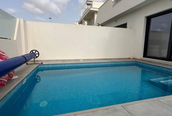 Reventa - Pareado - Santiago de la Ribera