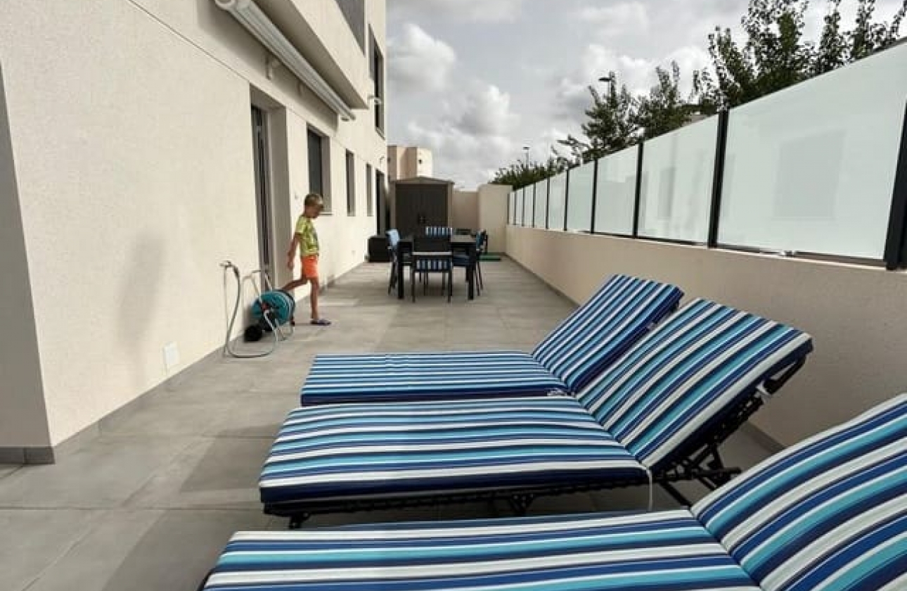 Reventa - Pareado - Santiago de la Ribera