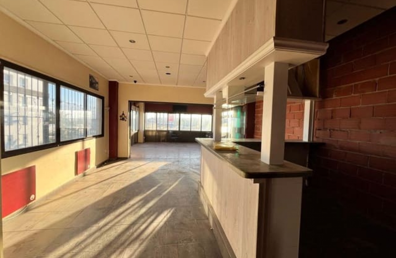 Rynek wtórny - Nieruchomość komercyjna - Orihuela Costa