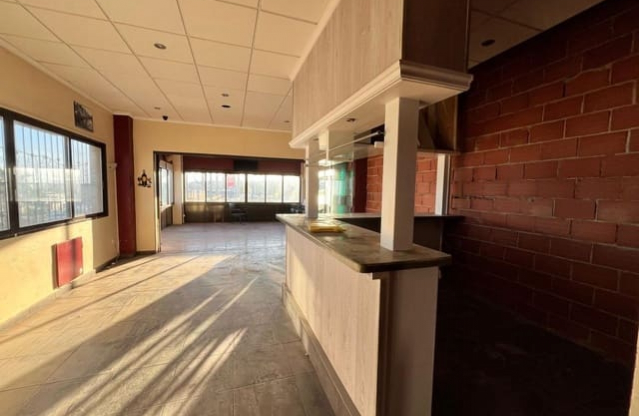 Rynek wtórny - Nieruchomość komercyjna - Orihuela Costa