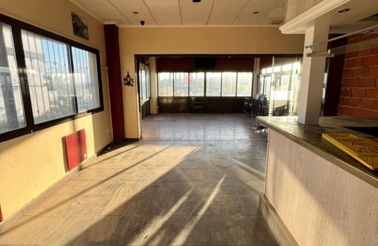 Rynek wtórny - Nieruchomość komercyjna - Orihuela Costa