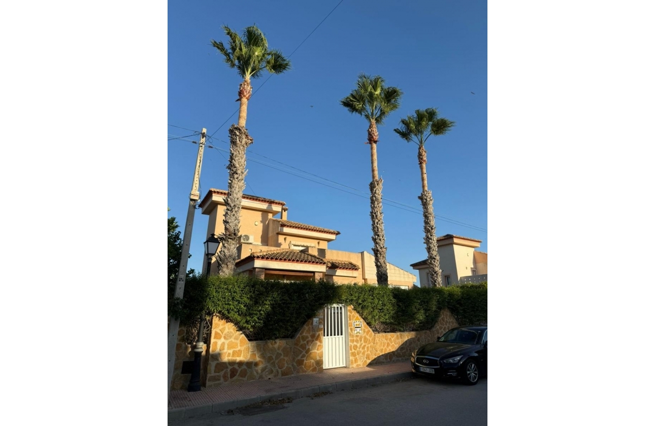 Reventa - Villa - San Miguel de Salinas