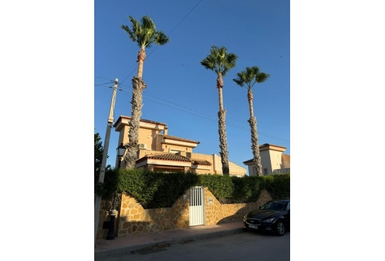 Reventa - Villa - San Miguel de Salinas