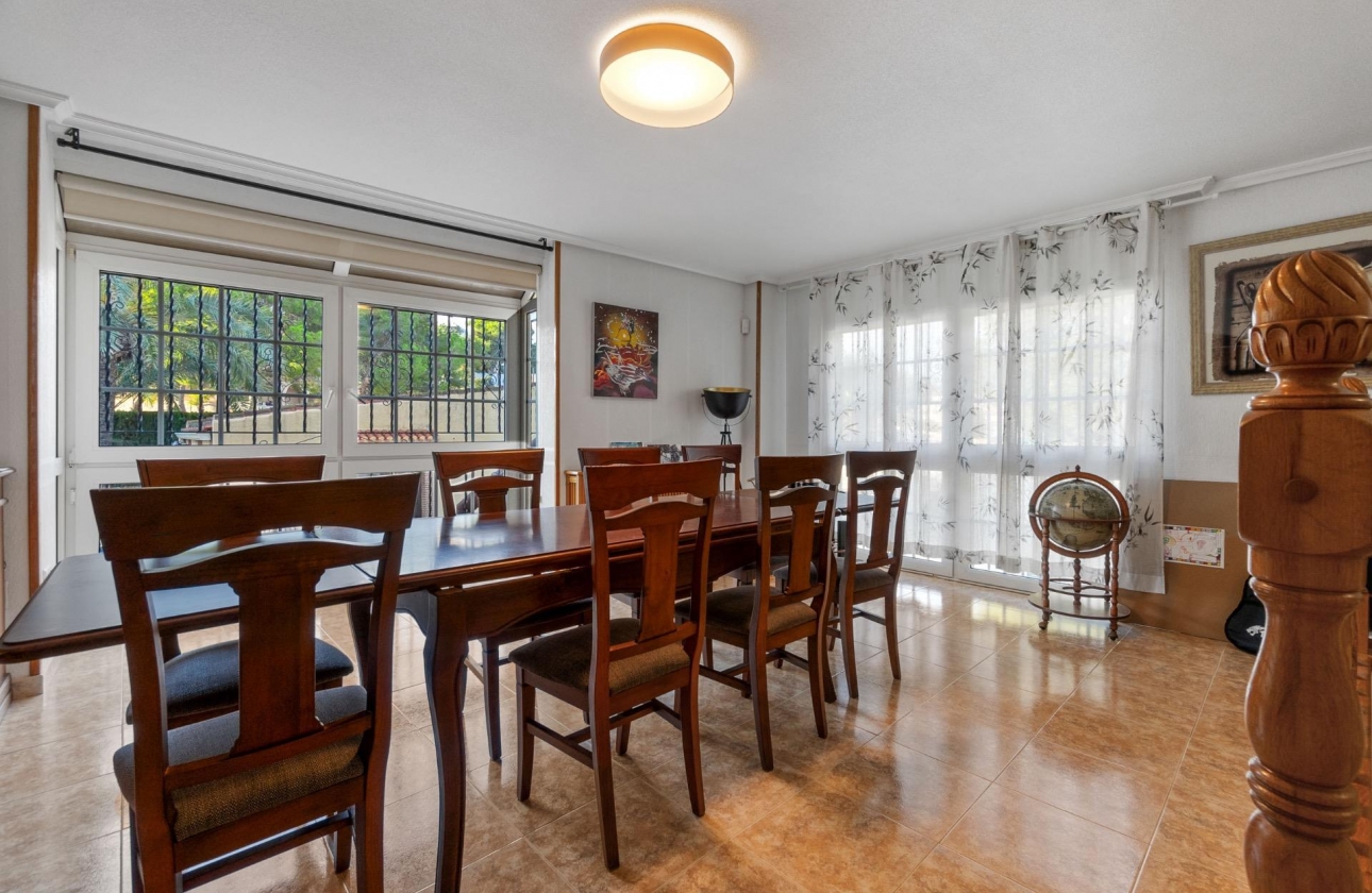 Rynek wtórny - Villa - Torrevieja - Los Balcones