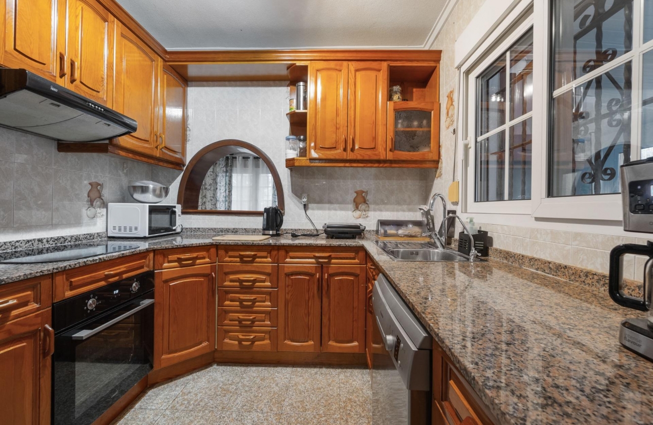 Rynek wtórny - Villa - Torrevieja - Los Balcones