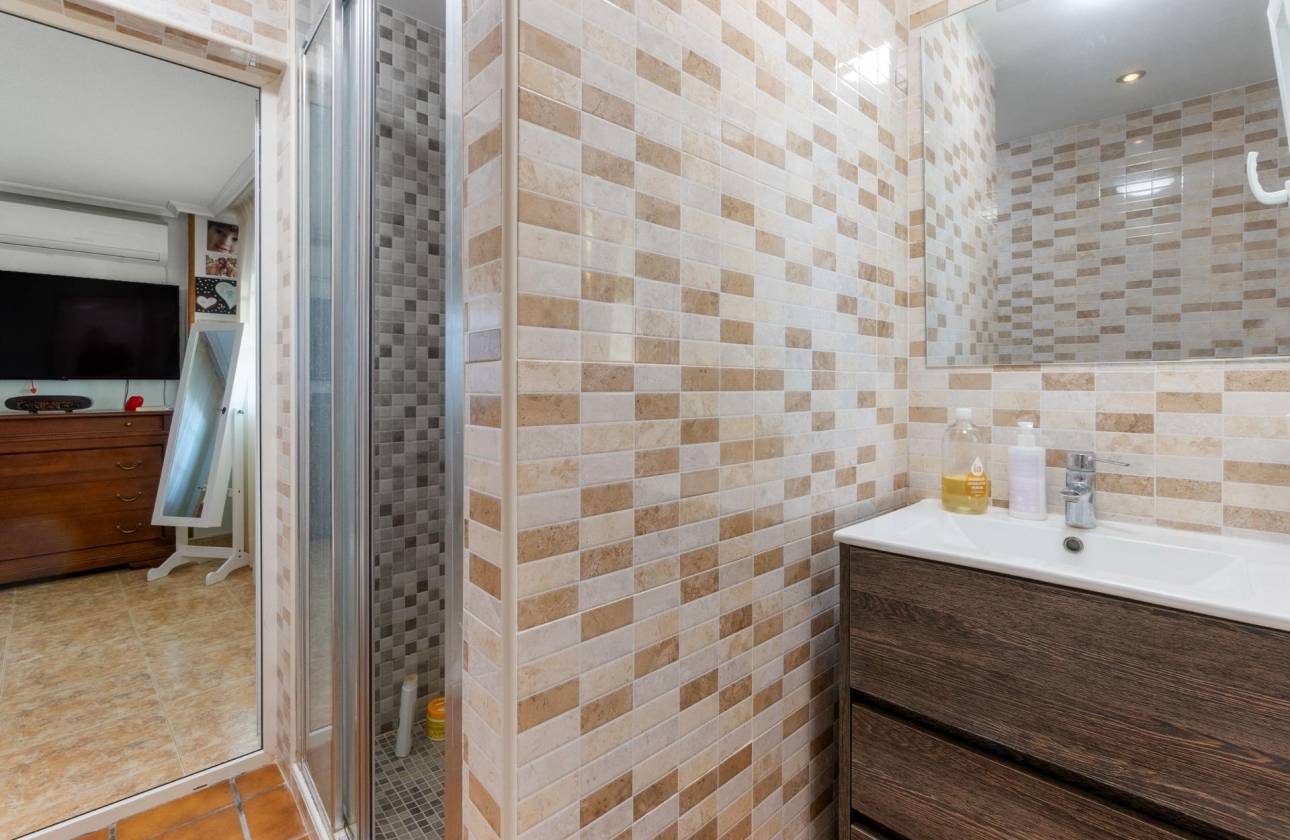 Rynek wtórny - Villa - Torrevieja - Los Balcones