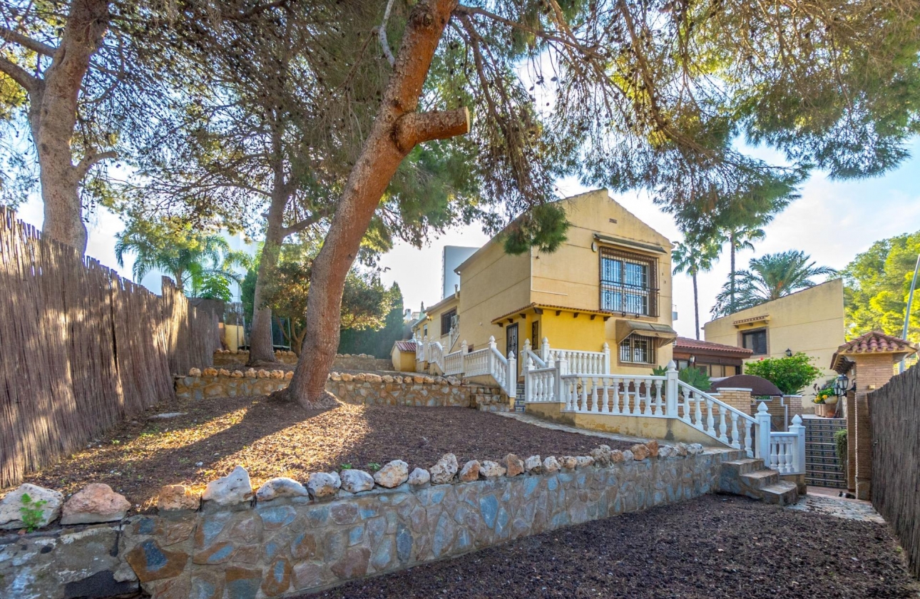 Rynek wtórny - Villa - Torrevieja - Los Balcones