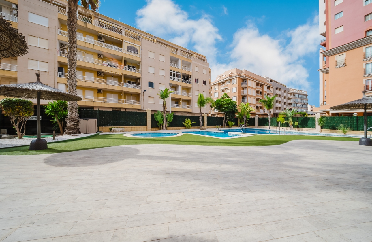 Rynek wtórny - Apartament - Torrevieja - Playa de los Locos