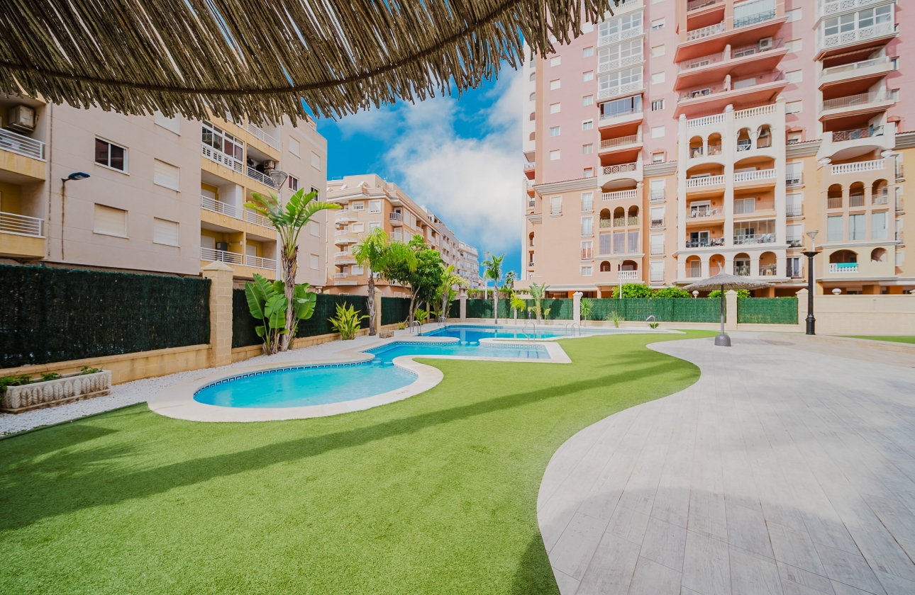 Rynek wtórny - Apartament - Torrevieja - Playa de los Locos