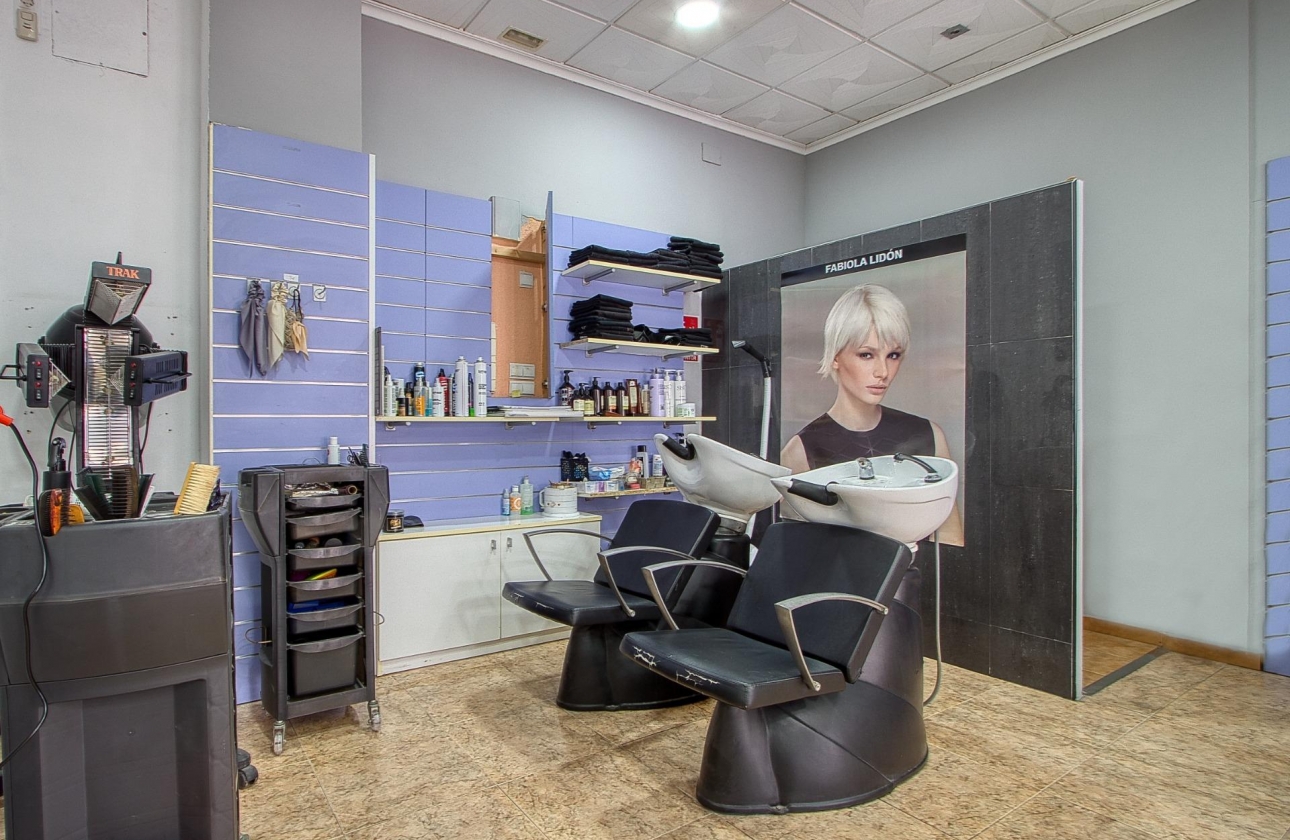 Rynek wtórny - Nieruchomość komercyjna - Torrevieja - La Mata