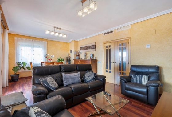 Resale - Semi-detached - Torrevieja - Aguas Nuevas