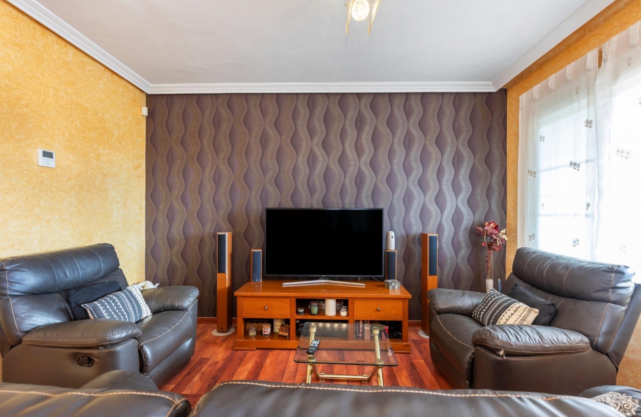 Resale - Semi-detached - Torrevieja - Aguas Nuevas