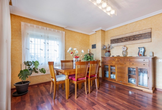 Resale - Semi-detached - Torrevieja - Aguas Nuevas