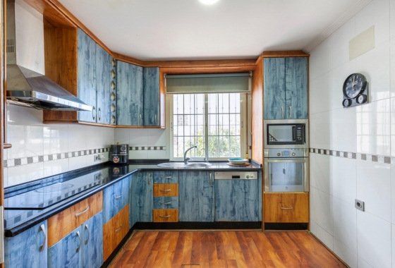 Resale - Semi-detached - Torrevieja - Aguas Nuevas