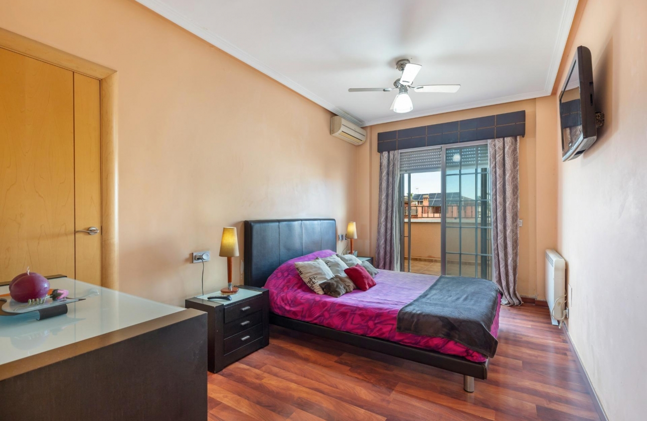 Resale - Semi-detached - Torrevieja - Aguas Nuevas