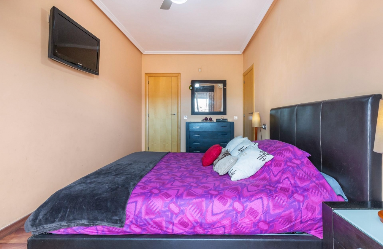 Resale - Semi-detached - Torrevieja - Aguas Nuevas