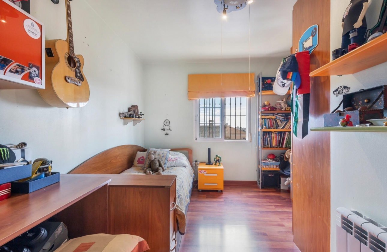 Resale - Semi-detached - Torrevieja - Aguas Nuevas