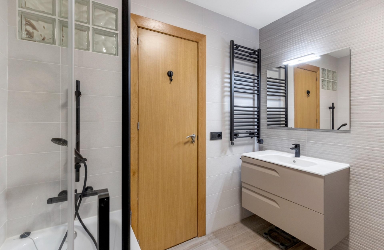 Rynek wtórny - Apartament - Torrevieja - Playa del Cura