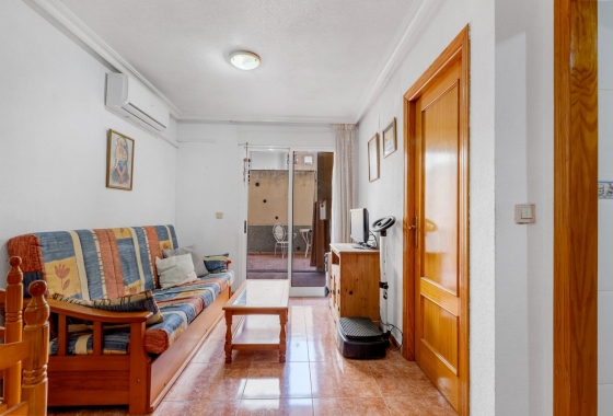 Resale - Apartment - Torrevieja - Estacion de autobuses