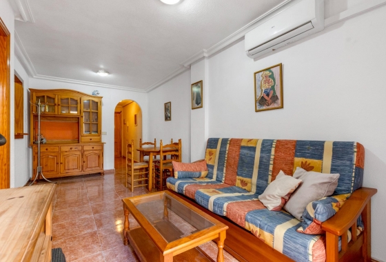 Resale - Apartment - Torrevieja - Estacion de autobuses