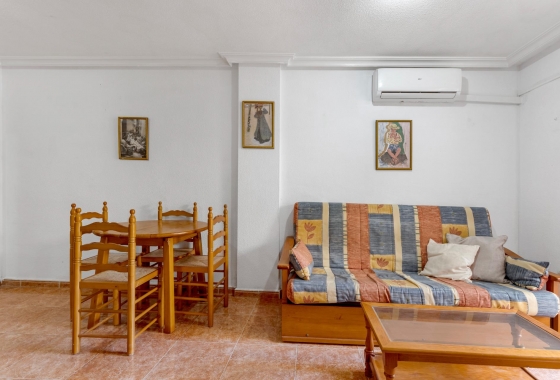 Resale - Apartment - Torrevieja - Estacion de autobuses