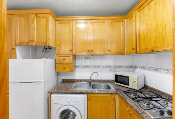 Resale - Apartment - Torrevieja - Estacion de autobuses