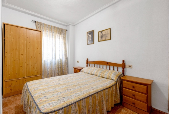 Resale - Apartment - Torrevieja - Estacion de autobuses