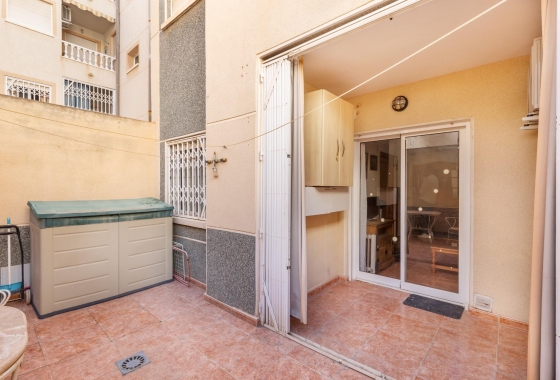 Resale - Apartment - Torrevieja - Estacion de autobuses