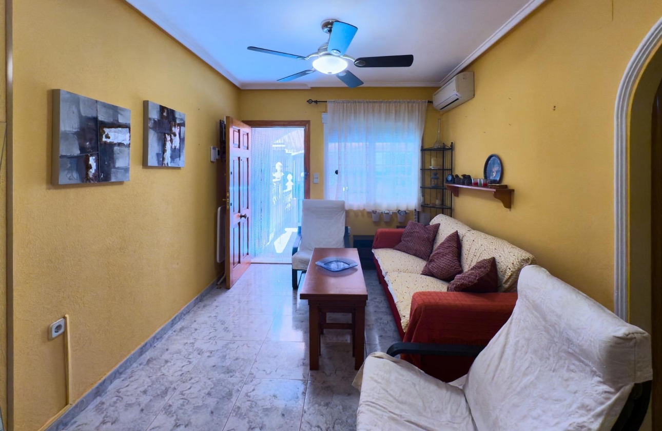 Resale - Apartment - Torrevieja - La Mata