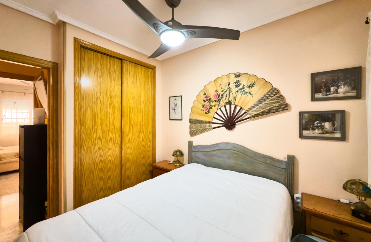 Resale - Apartment - Torrevieja - La Mata