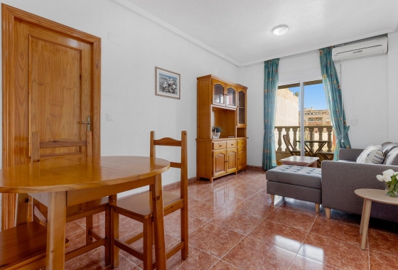 Resale - Apartment - Torrevieja - Estacion de autobuses