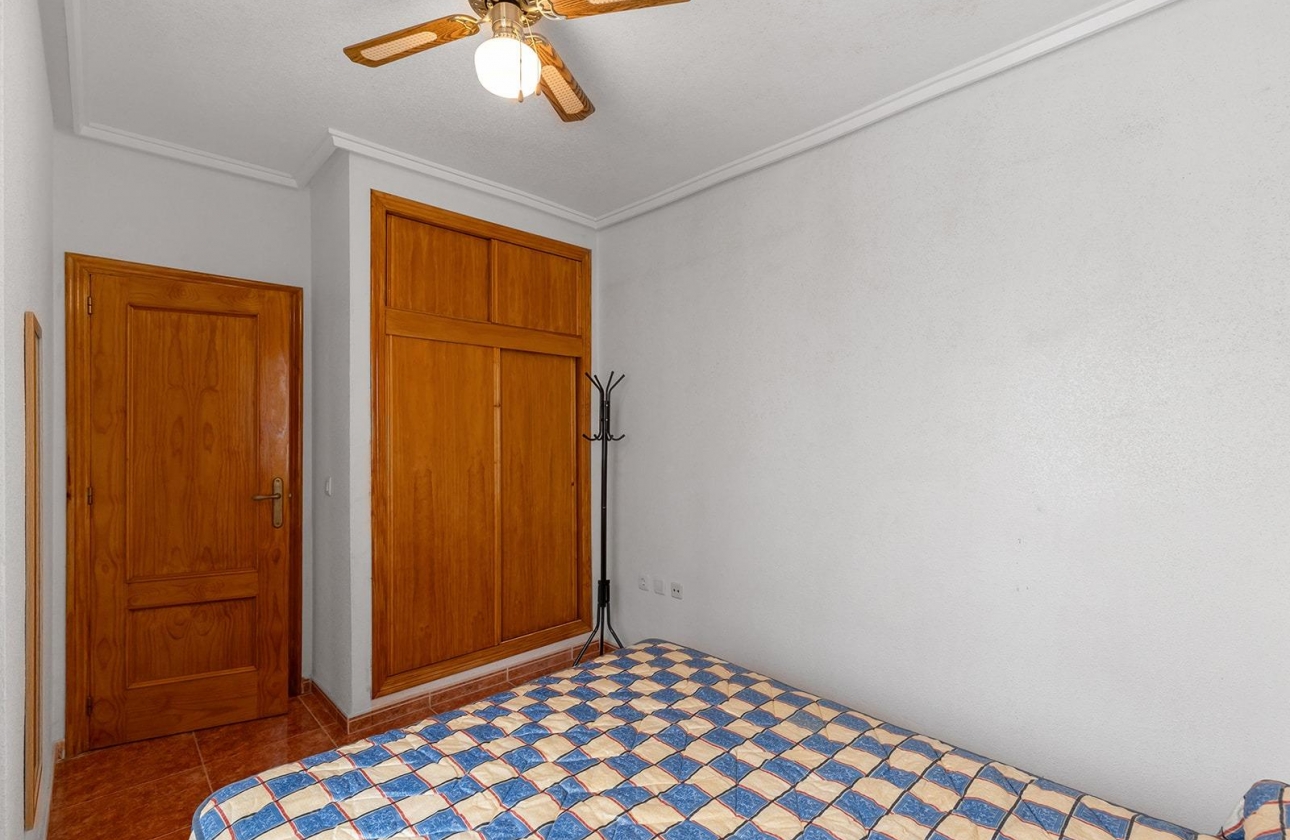Resale - Apartment - Torrevieja - Estacion de autobuses