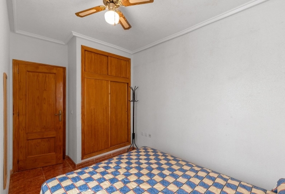 Resale - Apartment - Torrevieja - Estacion de autobuses