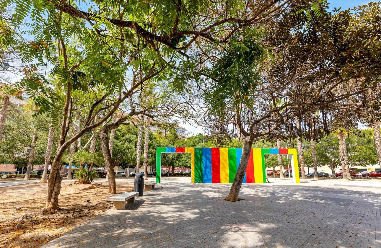 Resale - Apartment - Torrevieja - Estacion de autobuses