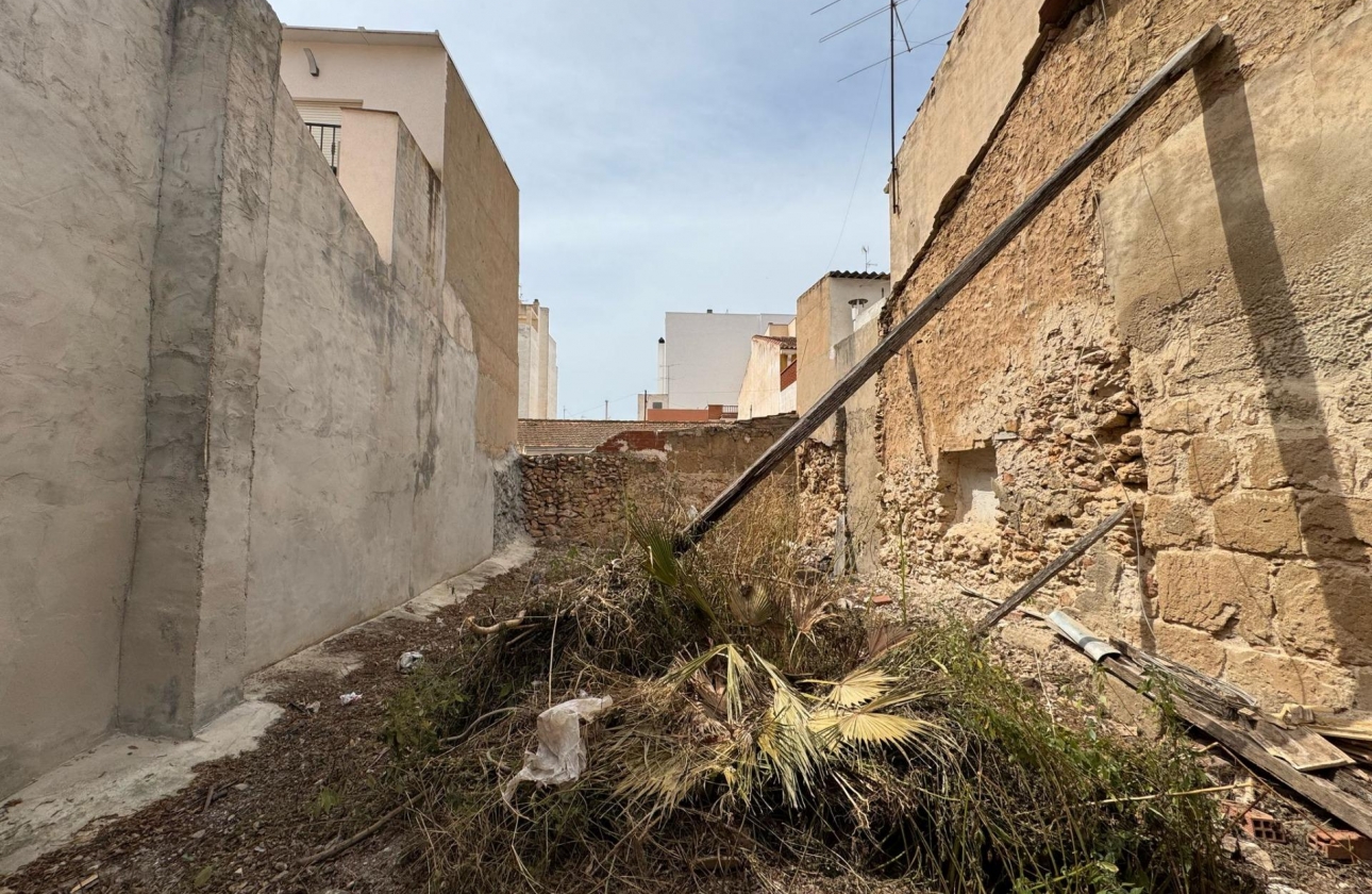 Reventa - Parcela / Terreno - Torrevieja - Centro