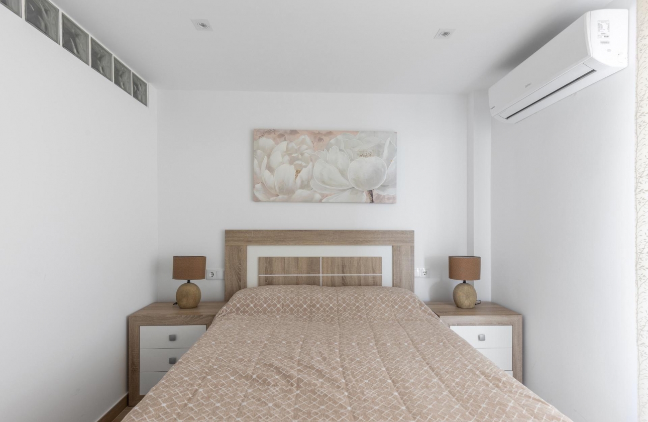 Rynek wtórny - Apartament - Torrevieja - Acequion