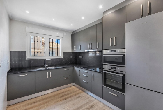 Rynek wtórny - Villa - Torrevieja - Aguas Nuevas